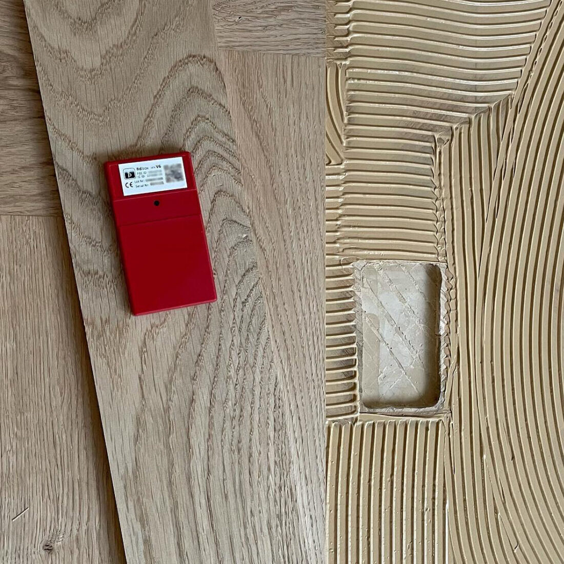 275993774_1048673902731720_4450849473985488528_n Fidbox in vloer met hout
