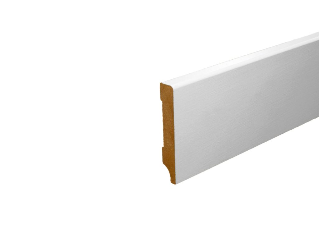 MDF Plinten in de kleur RAL9010 nu 10% korting bij afname van 3 bundels (15stuks).